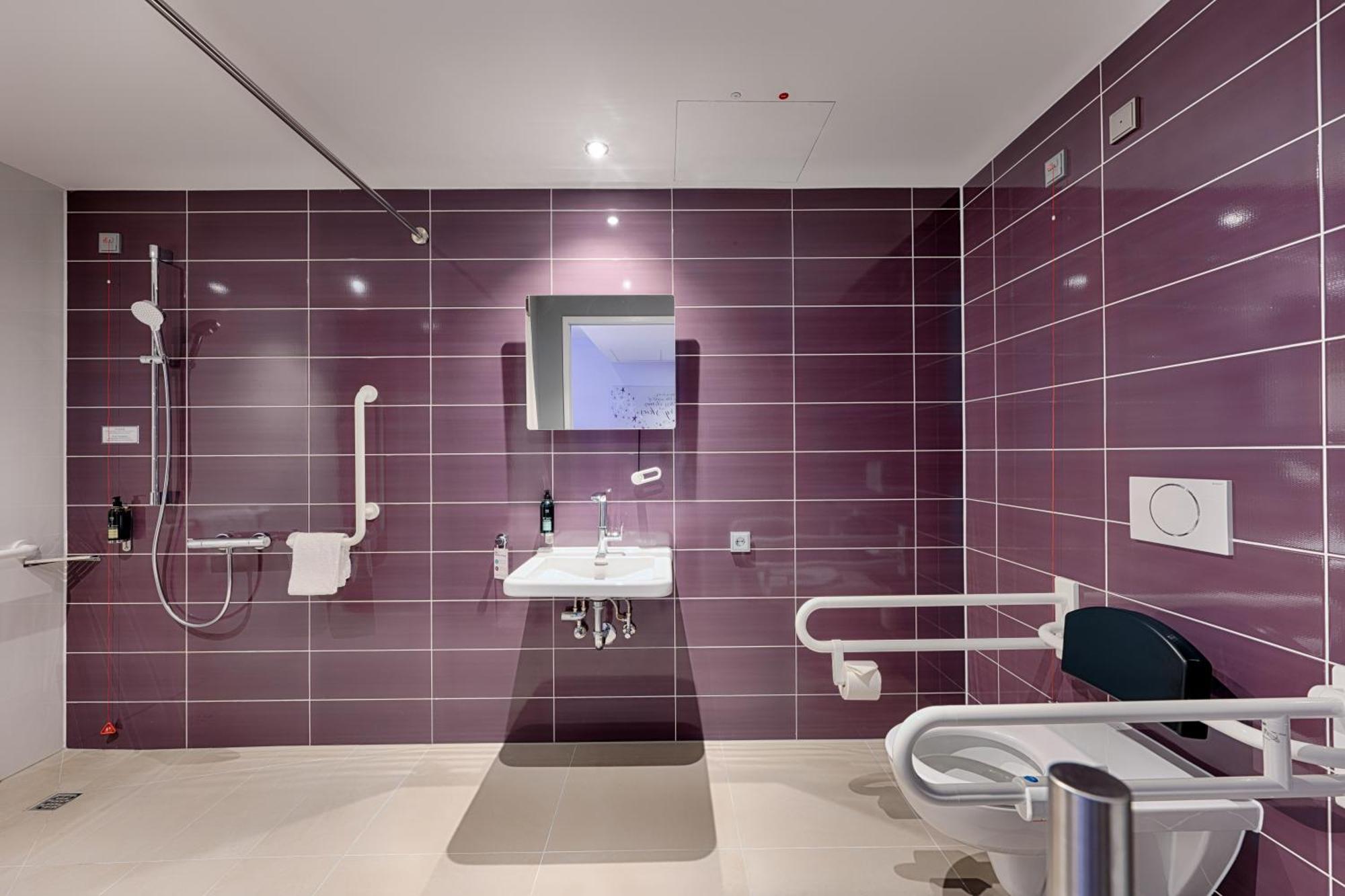 Premier Inn Duesseldorf City Friedrichstadt Zewnętrze zdjęcie